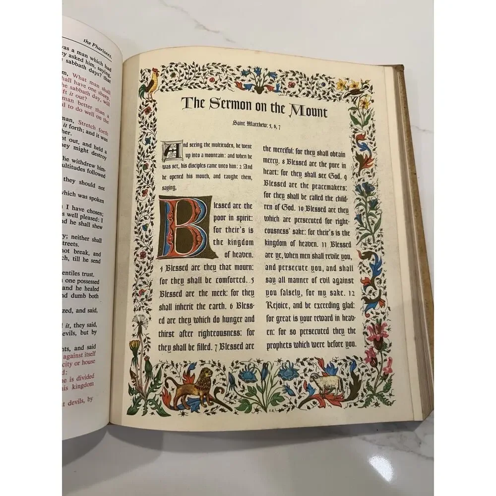 Vtg 1960s The HOLY‎ BIBLE KJV King James Large Off White Full Color Illustrated